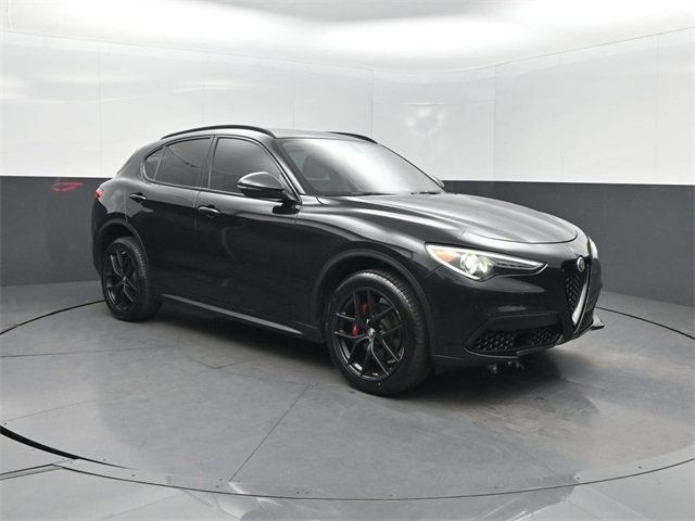 2019 Alfa Romeo Stelvio AWD - 22948925 - 38