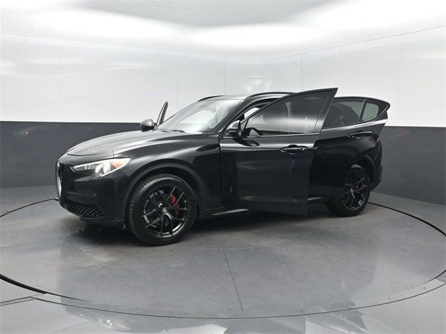 2019 Alfa Romeo Stelvio AWD - 22948925 - 40