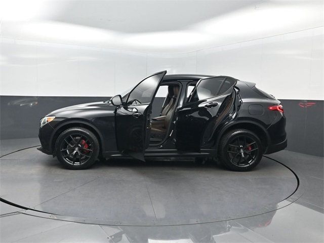2019 Alfa Romeo Stelvio AWD - 22948925 - 43