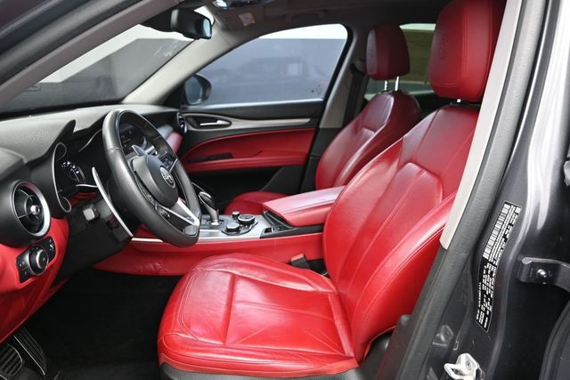 2019 Alfa Romeo Stelvio AWD - 23036709 - 9