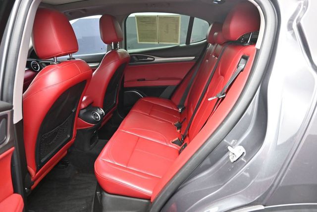 2019 Alfa Romeo Stelvio AWD - 23036709 - 12