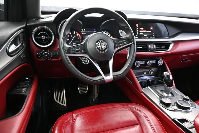 2019 Alfa Romeo Stelvio AWD - 23036709 - 17