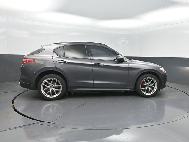2019 Alfa Romeo Stelvio AWD - 23036709 - 30