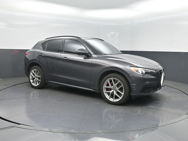 2019 Alfa Romeo Stelvio AWD - 23036709 - 31