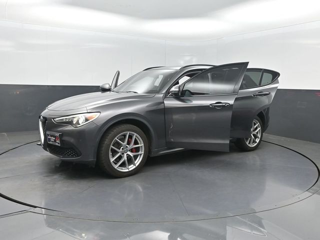 2019 Alfa Romeo Stelvio AWD - 23036709 - 33