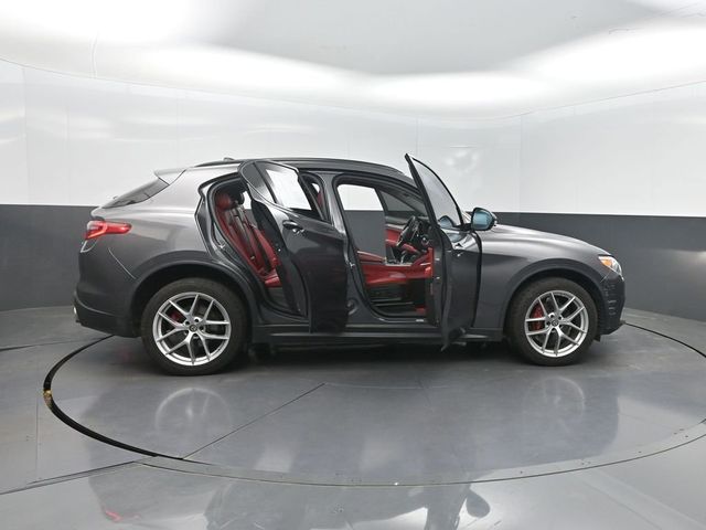 2019 Alfa Romeo Stelvio AWD - 23036709 - 34