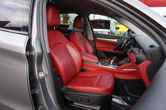2019 Alfa Romeo Stelvio LOW MILES, PREMIUM WHEELS, RED INTERIOR, BACKUP CAMERA - 23073210 - 20