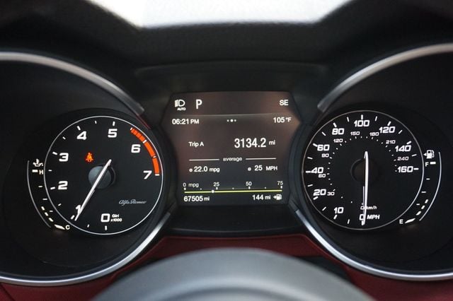 2019 Alfa Romeo Stelvio LOW MILES, PREMIUM WHEELS, RED INTERIOR, BACKUP CAMERA - 23073210 - 26