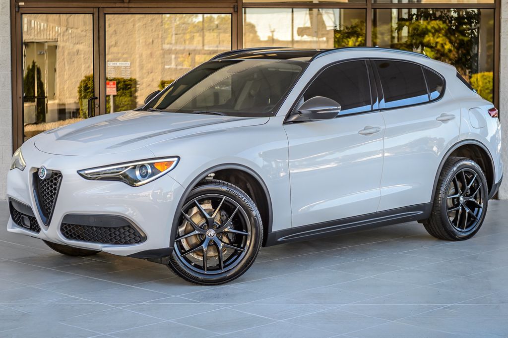 2019 Alfa Romeo Stelvio STELVIO AWD - PANO ROOF - NAV - BLUETOOTH - MUST SEE - 23099019 - 1