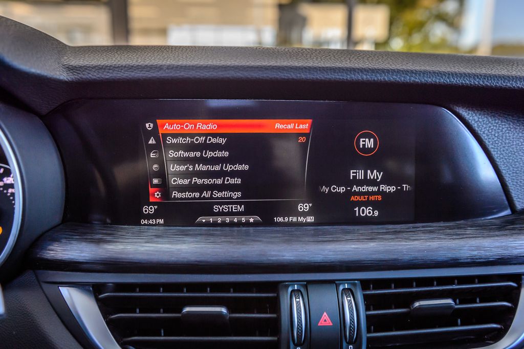 2019 Alfa Romeo Stelvio STELVIO AWD - PANO ROOF - NAV - BLUETOOTH - MUST SEE - 23099019 - 21