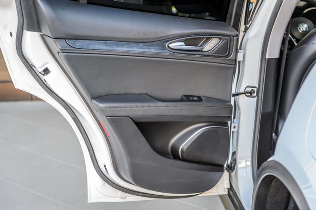 2019 Alfa Romeo Stelvio STELVIO AWD - PANO ROOF - NAV - BLUETOOTH - MUST SEE - 23099019 - 47