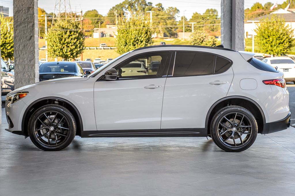 2019 Alfa Romeo Stelvio STELVIO AWD - PANO ROOF - NAV - BLUETOOTH - MUST SEE - 23099019 - 51