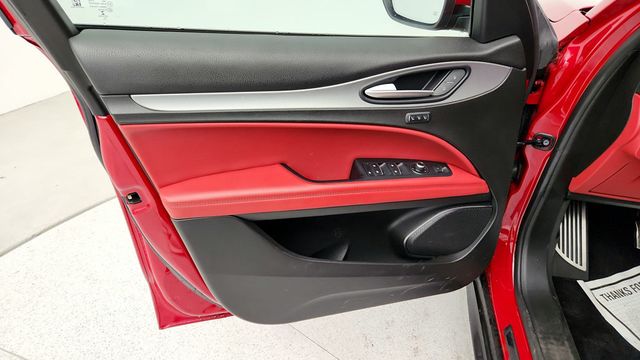2019 Alfa Romeo Stelvio Ti Sport AWD - 22944199 - 9