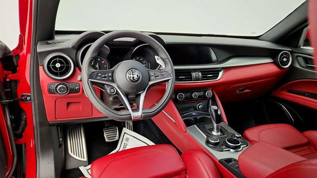 2019 Alfa Romeo Stelvio Ti Sport AWD - 22944199 - 11