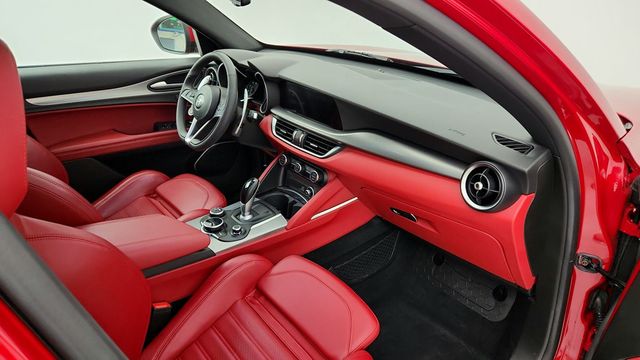 2019 Alfa Romeo Stelvio Ti Sport AWD - 22944199 - 24