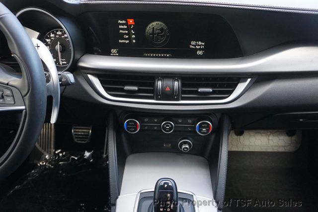 2019 Alfa Romeo Stelvio Ti Sport AWD - 23017197 - 14
