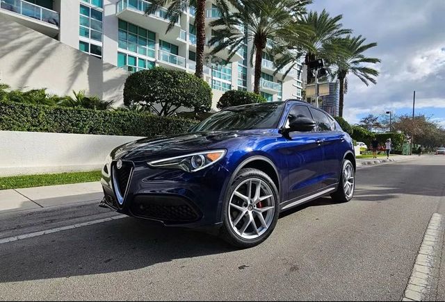 2019 Alfa Romeo Stelvio Ti Sport Utility 4D - 22961174 - 7