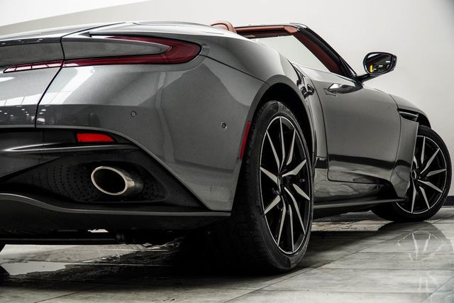 2019 Aston Martin DB11 Volante - 22955747 - 19