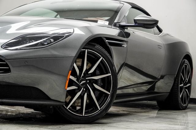 2019 Aston Martin DB11 Volante - 22955747 - 2