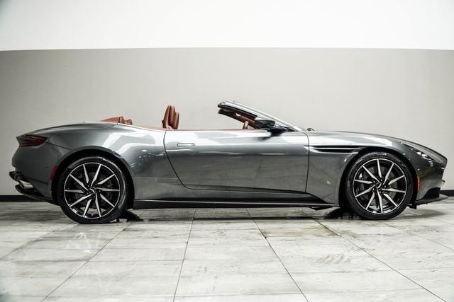 2019 Aston Martin DB11 Volante - 22955747 - 7