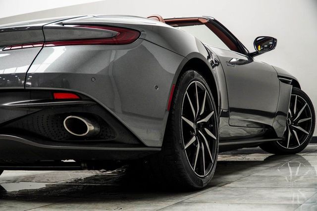 2019 Aston Martin DB11 Volante - 22996680 - 19