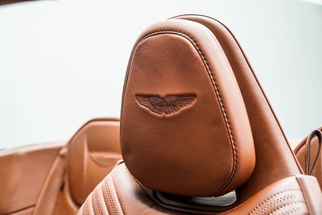 2019 Aston Martin DB11 Volante - 22996680 - 48