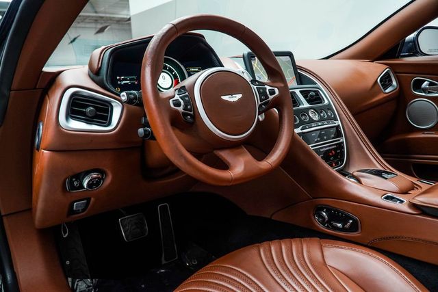 2019 Aston Martin DB11 Volante - 23036963 - 24