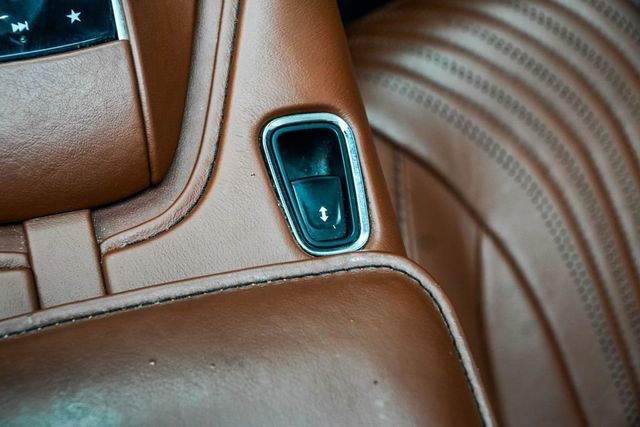 2019 Aston Martin DB11 Volante - 23036963 - 28