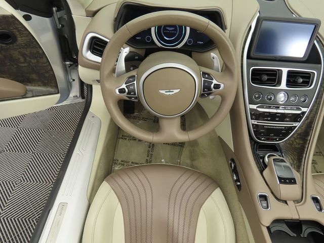 2019 Aston Martin DB11 Volante - 22911641 - 9