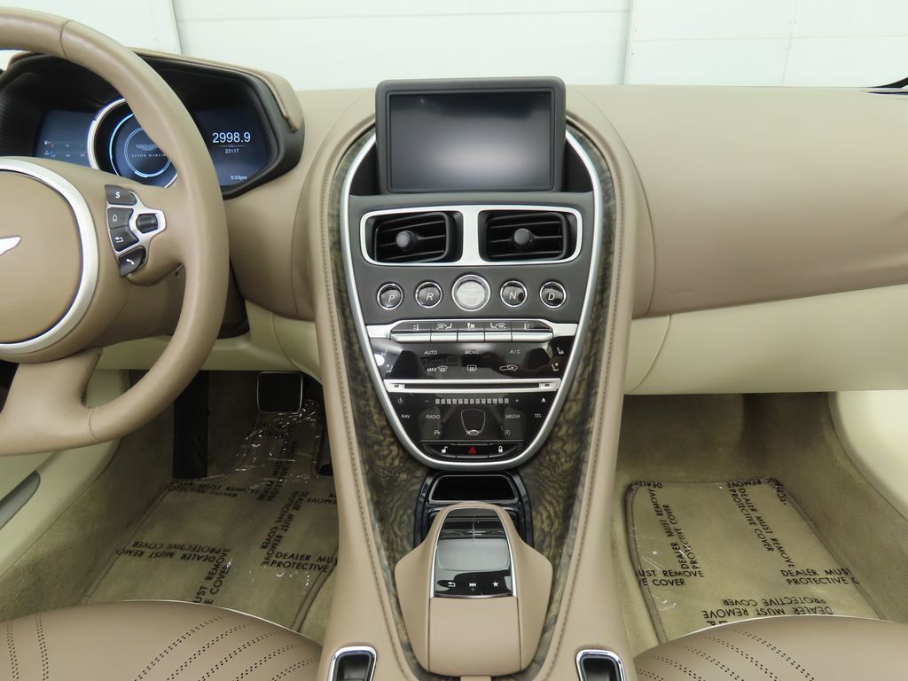 2019 Aston Martin DB11 AM5 photo 13