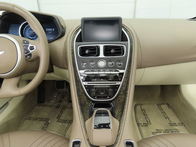 2019 Aston Martin DB11 Volante - 22911641 - 12