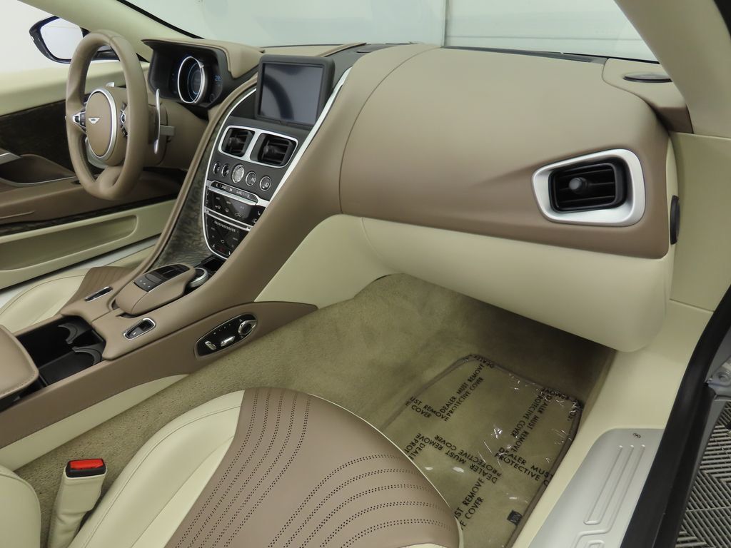 2019 Aston Martin DB11 AM5 photo 18