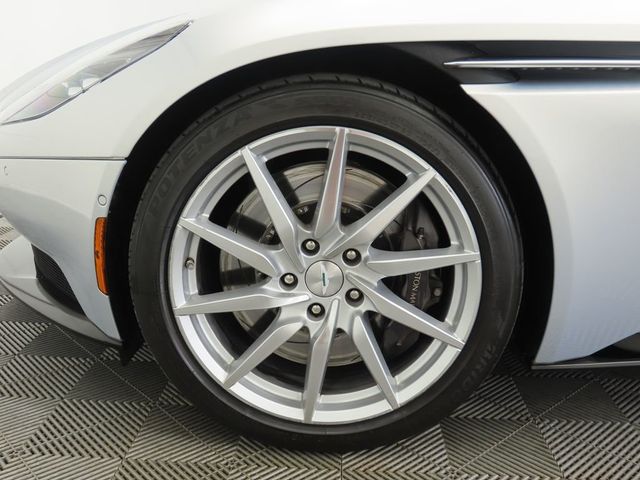 2019 Aston Martin DB11 Volante - 22911641 - 27