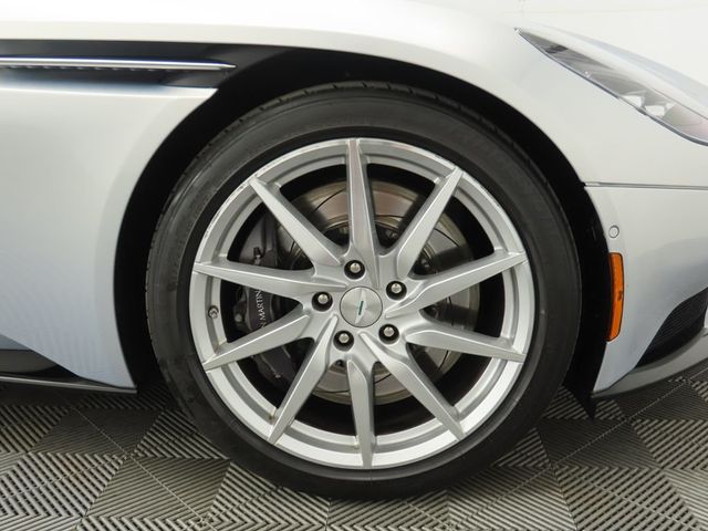 2019 Aston Martin DB11 Volante - 22911641 - 30