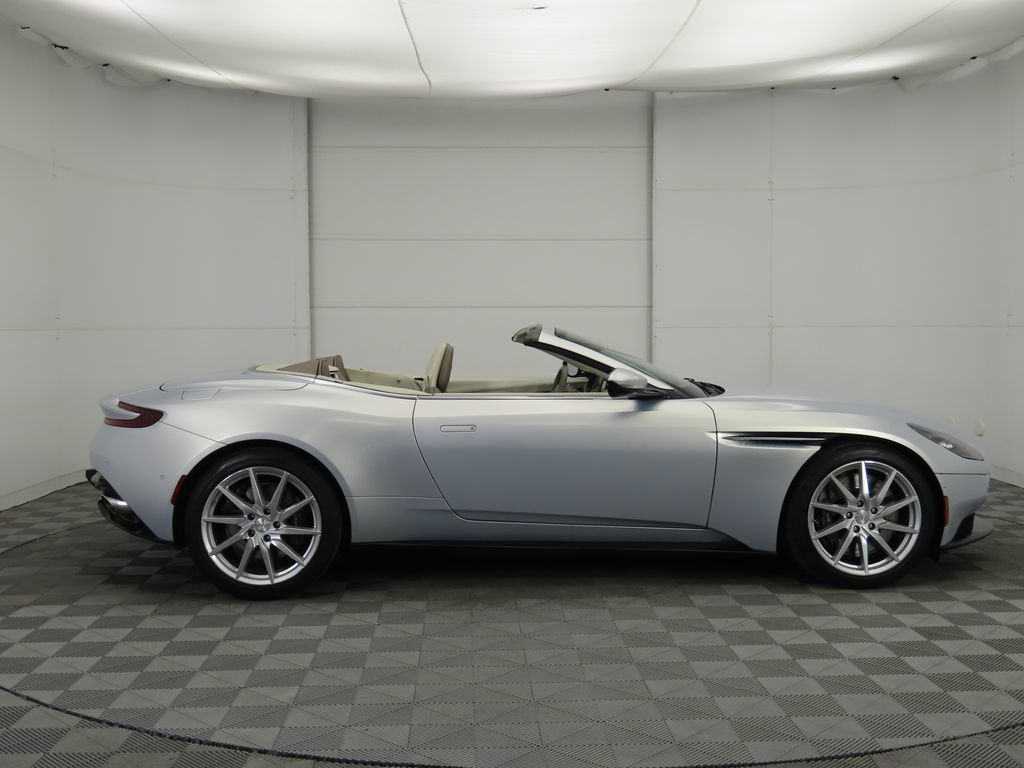 2019 Aston Martin DB11 AM5 photo 4