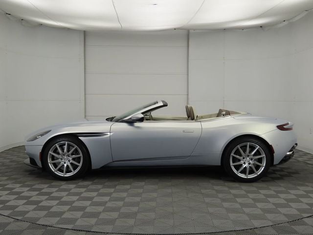 2019 Aston Martin DB11 Volante - 22911641 - 7
