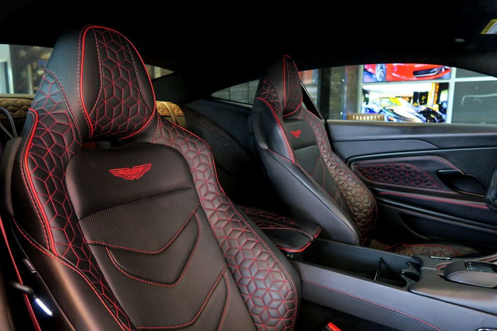 Aston Martin DBS photo 27