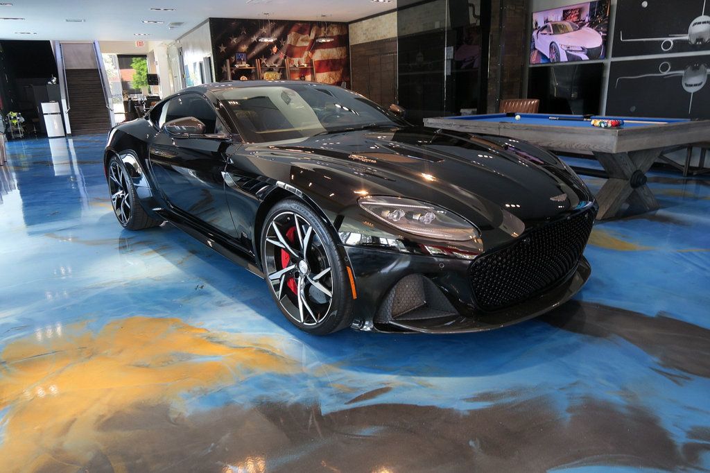 Aston Martin DBS photo 34