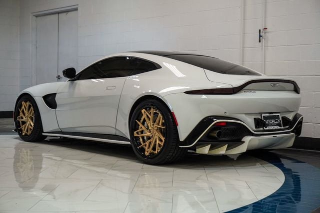 2019 Aston Martin Vantage Coupe - 22995629 - 24