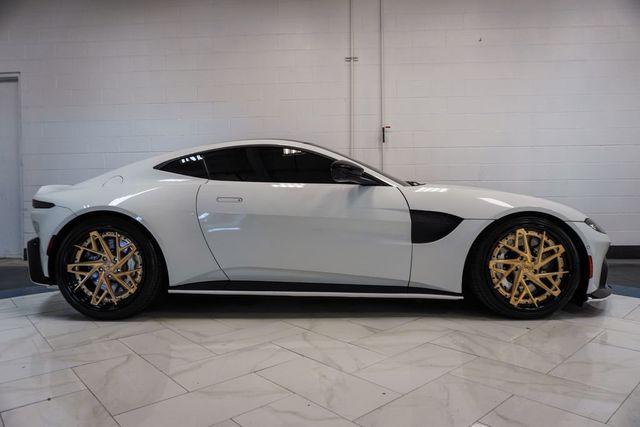 2019 Aston Martin Vantage Coupe - 22995629 - 26