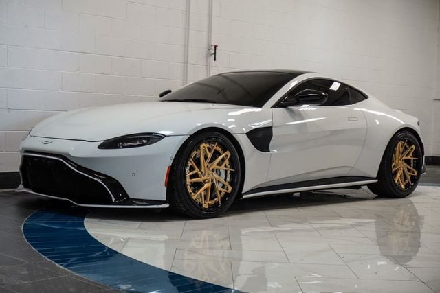 2019 Aston Martin Vantage Coupe - 22995629 - 3