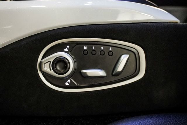 2019 Aston Martin Vantage Coupe - 22995629 - 7