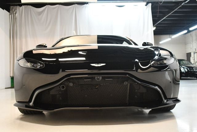 2019 Aston Martin Vantage Coupe - 22593018 - 13