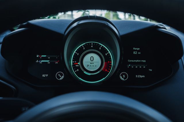 2019 Aston Martin Vantage Coupe - 22703230 - 15