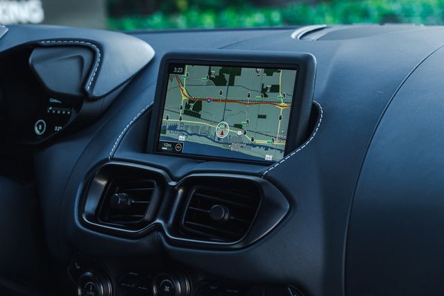 2019 Aston Martin Vantage Coupe - 22703230 - 18