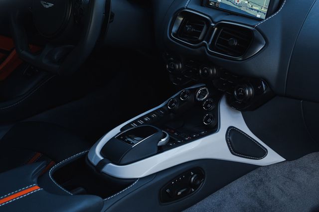 2019 Aston Martin Vantage Coupe - 22703230 - 19