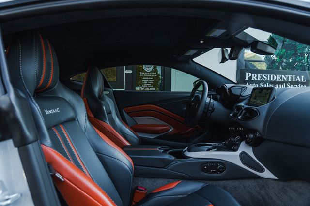 2019 Aston Martin Vantage Coupe - 22703230 - 23
