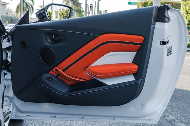 2019 Aston Martin Vantage Coupe - 22703230 - 27