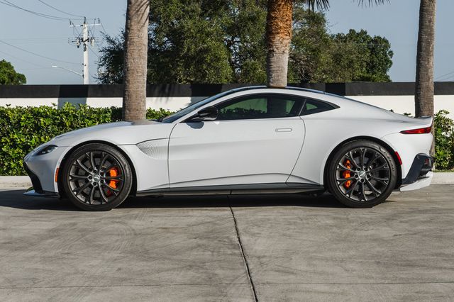 2019 Aston Martin Vantage Coupe - 22703230 - 3