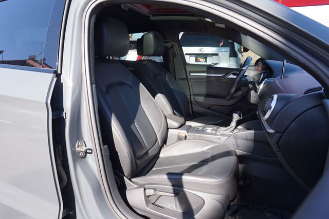2019 Audi A3 Sedan PREMIUM 40 TFSI, PREMIUM WHEELS, MOON ROOF, LEATHER SEATS - 23030730 - 19